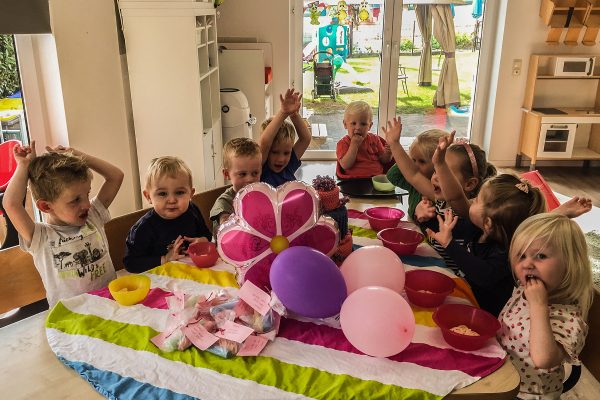 Kinderdagverblijf feestje vieren